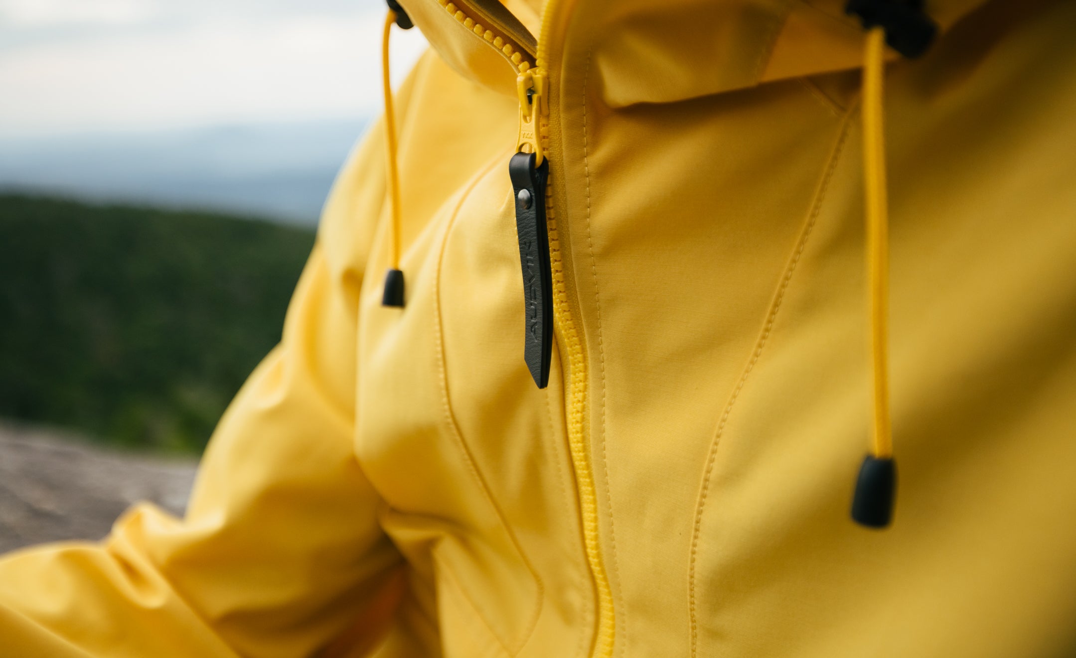 Anorak pull-over jaune